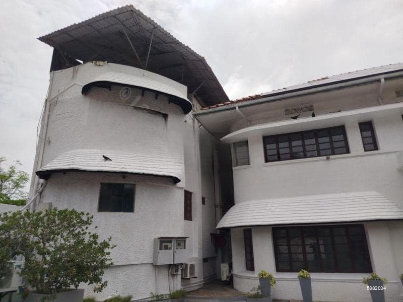 Building for rent in Colombo 7