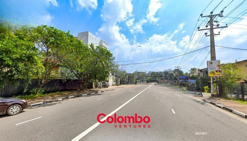 82p Parliament/Pelawatte Main Road Frontage Land near Junction for SALE - Pelawatte, Battaramulla