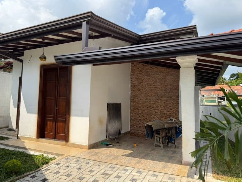 Single Storey Brand New Luxury House for Sale in Piliyandala