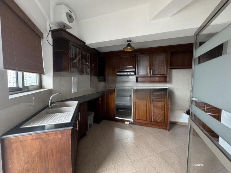 Park Street | Colombo 2 | Spacious | Furnished | Fabulous location | Expats Only | 2 Bedroom | 250K slightly negotiable