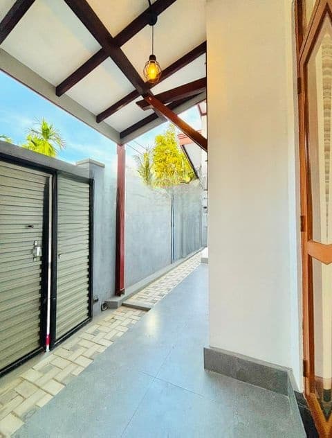 Brand New House for Sale in Athurugiriya