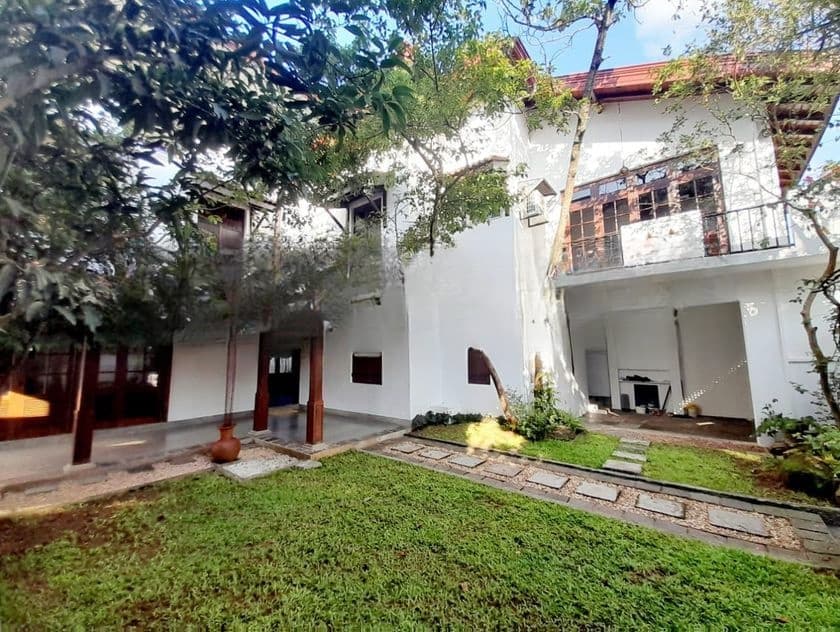02 Story House Sale at Mirihana Nugegoda
