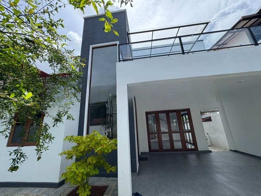 Brand New 2 Story House for Sale Piliyandala