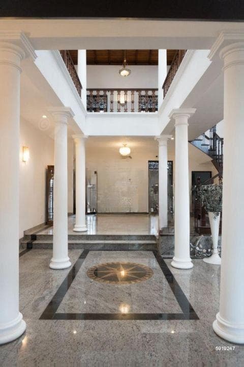2-story Luxury house available for rent in Baddagana Road, Kotte in