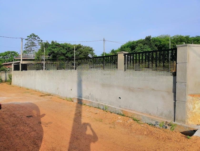 Prime Land with House for Sale in Meegoda