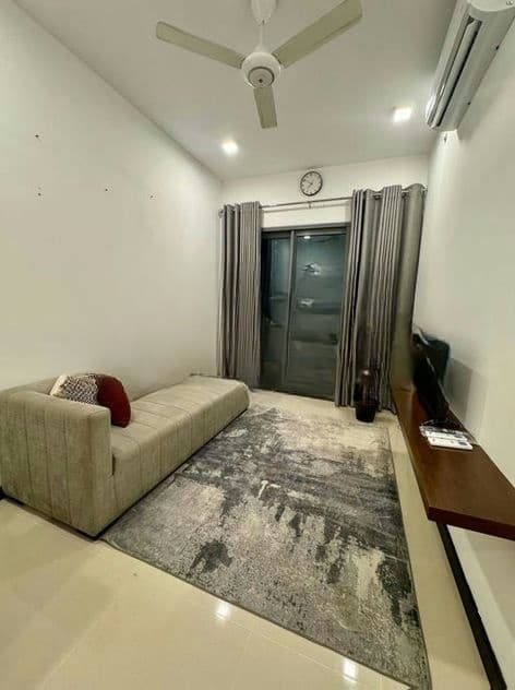 Tri-Zen 01 Bedroom Furnished Apartment for Sale in Colombo 02 (A6202)