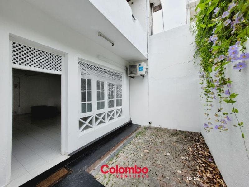 4200 sqft 7 Room Commercial Property for RENT – Barns Place, Colombo 7 (BL-344)