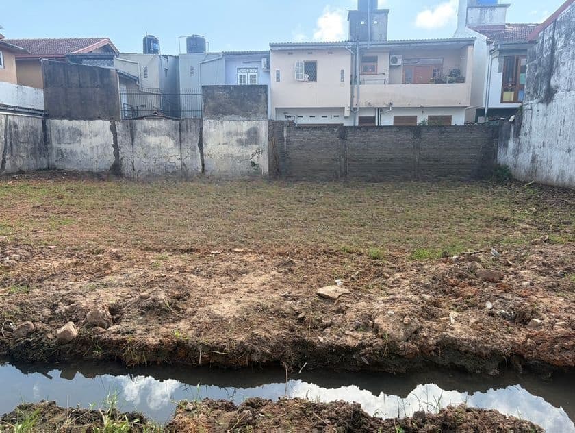 8 Perches land for sale - dehiwala