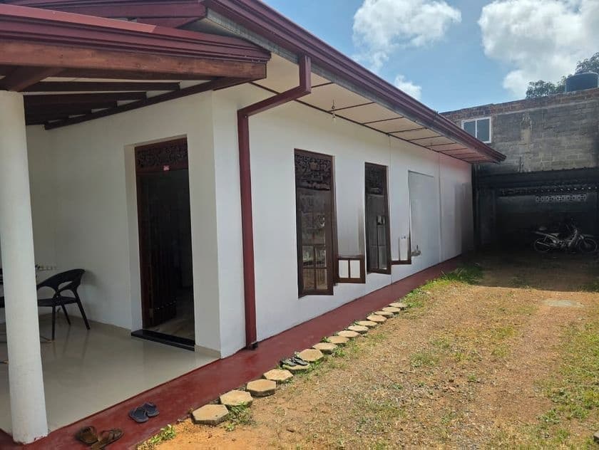 Single Storey House for Sale in Enderamulla Wattala