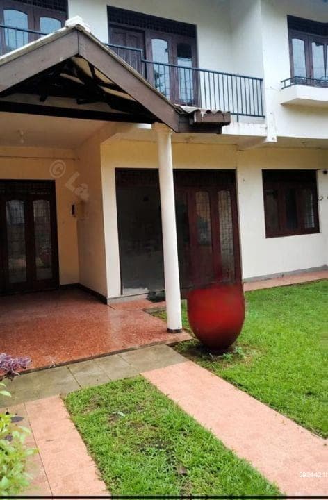 8 perches land with house for sale in Thalawathugoda for Rs. 43.50 million (total value of land)