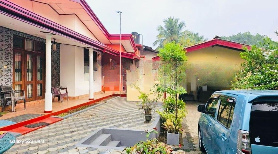 10 Perches House for Sale in Athurugiriya – Habarakada