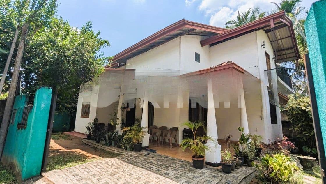 කඩුවෙල දෙමහල් අංගසම්පූර්ණ නිවසක්
