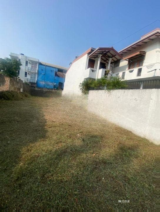 10 Perch Land for Sale in Mount Lavinia, S1933