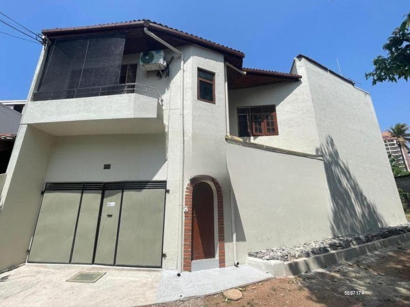 3-Bedroom Two-Story House for Sale on Waidya Road, Dehiwala | SH15323