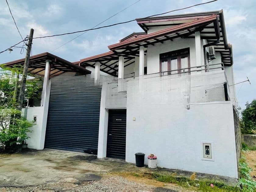 Modern Two-Storey Family Home for Sale – Horahena Road