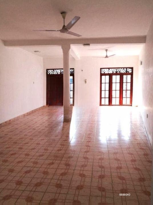 Spacious Three-Storey House for Sale or Rent in Pelawatte