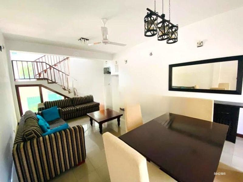 Three-Storied, Three-Unit House for Sale – Kuruppu Road, Borella, Colombo 08!