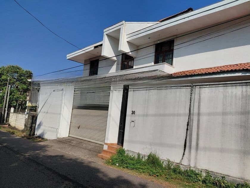 Valuable Two Storey House for Sale Boralesgamuwa