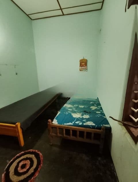 Girls' Annex Rooms for Rent