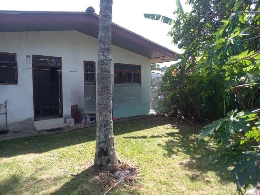 Valuable Commercial Property for Sale in Nugegoda – Facing the Lake