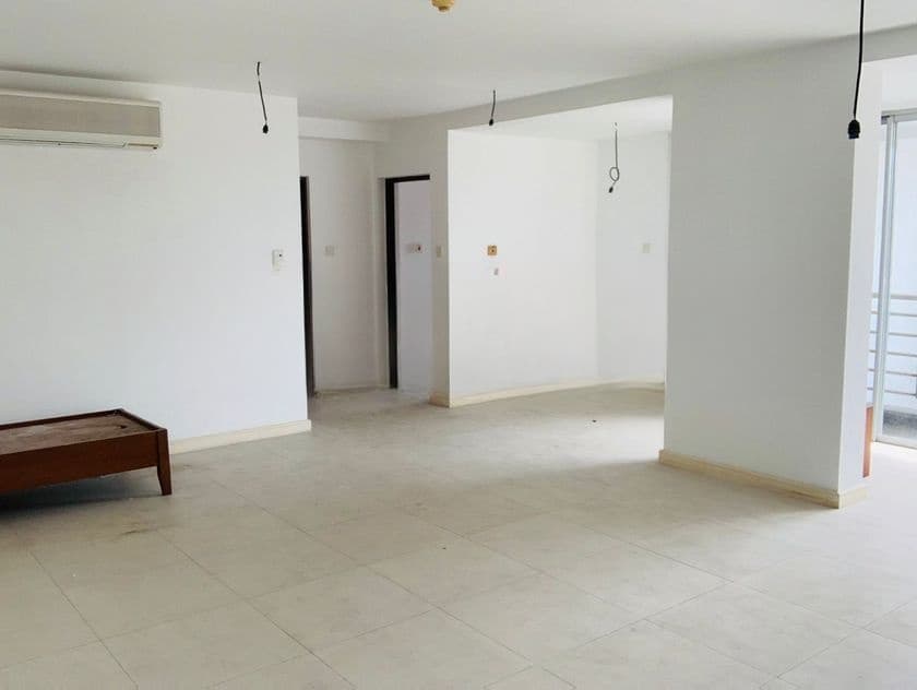 Brand New & Luxury 4 Bedroom duplex apartment for Sale - Colombo 5
