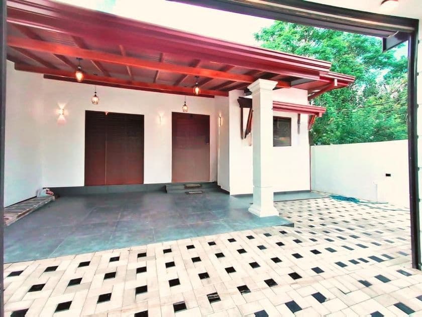 New Single Storey Solid House For Sale In Piliyandala Jaburaliya