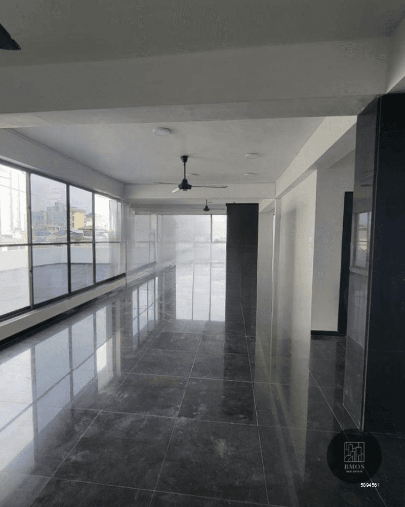 Building for rent in Colombo 6 for Rs. 3.80 million (Per Month)