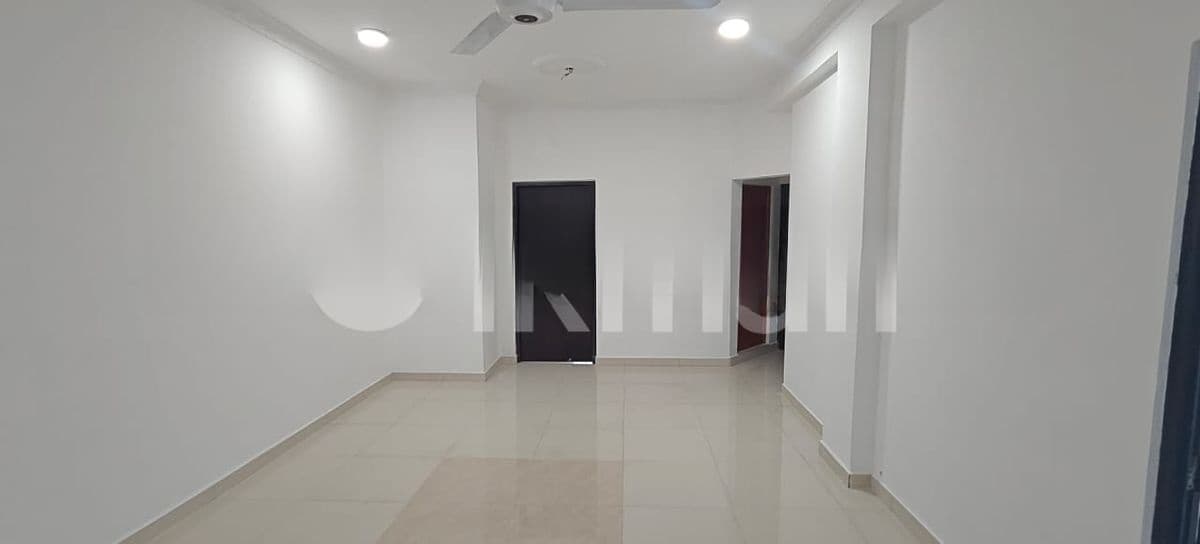 Towers– 04 Bedroom Unfurnished Apartment for Sale Colombo 06