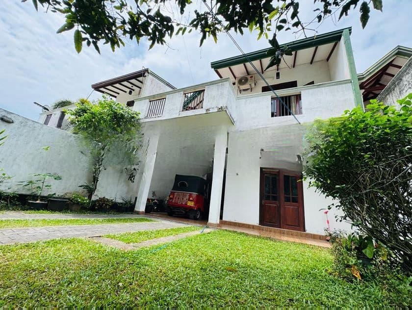 Piliyandala Town Luxury Two Storey House for Sale