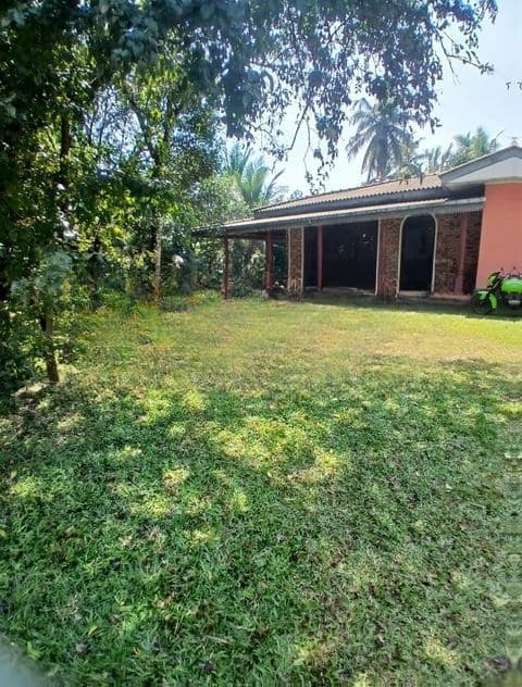 Prime Land with a House in Homagama