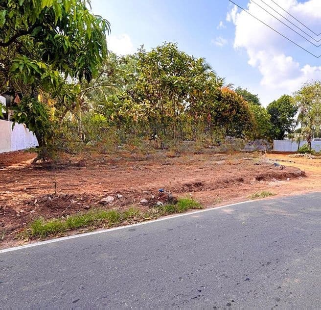 Land For Sale Malabe City