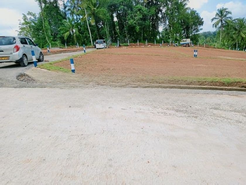 Land for sale at Homagama Pitipana