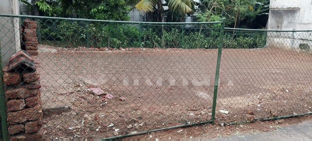 Super Land for Sale in Dehiwala Aththidiya Ds645