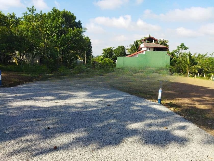 Most Valuable Land Plots Sale in Athurugiriya Town