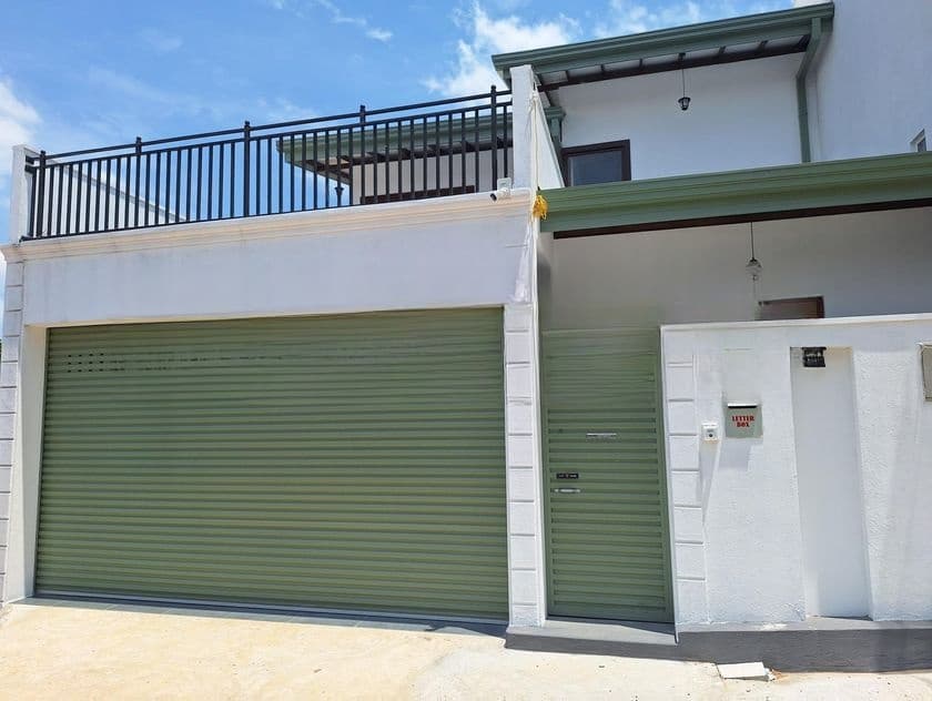 Luxury House for Sale in Athurugiriya