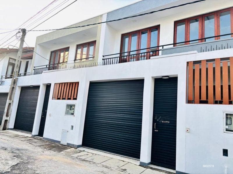 Modern 2 Storey Family Home For Sale (moratuwa)