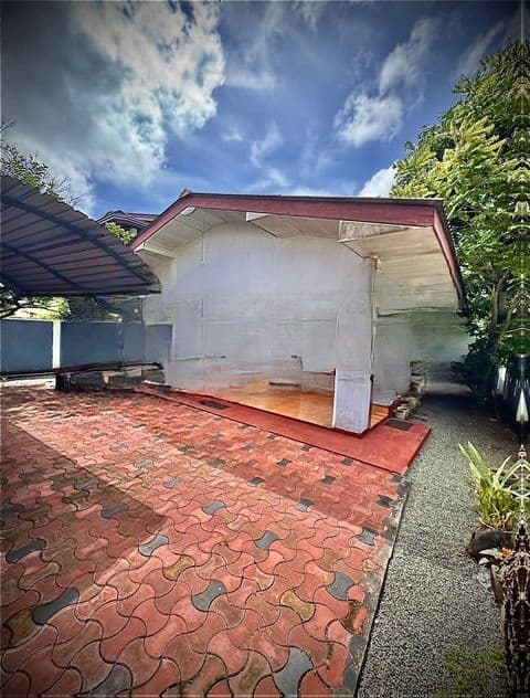 Modern 3BR House Sale Ekala
