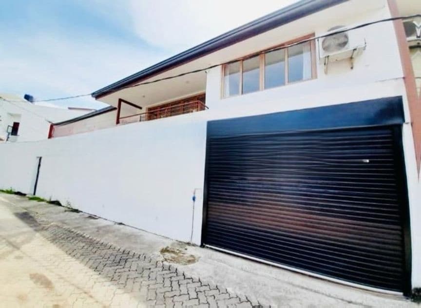 (AFA250) 02 Storey House Sale at Wimalawatta Road Mirihana Nugegoda