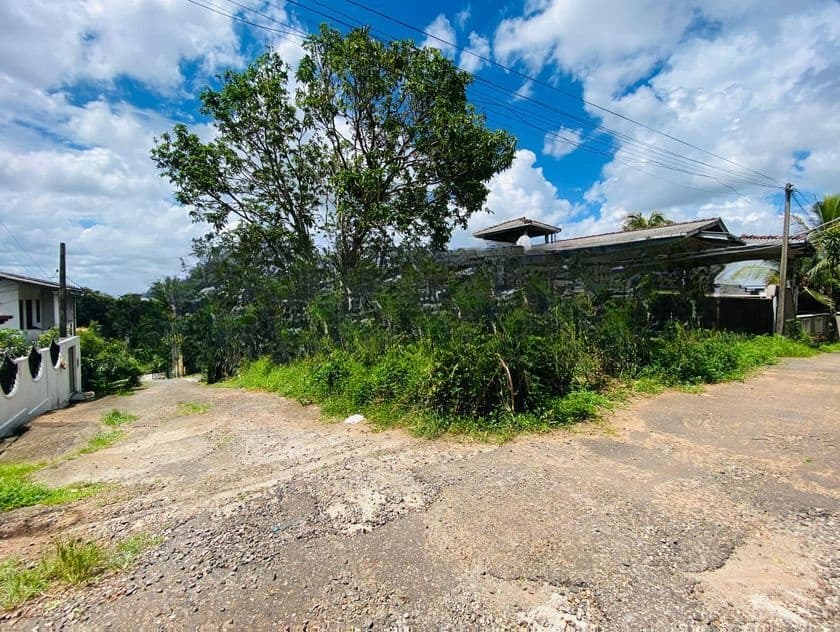 9.5 Perches Land For Sale 600m to Cargills Athurugiriya