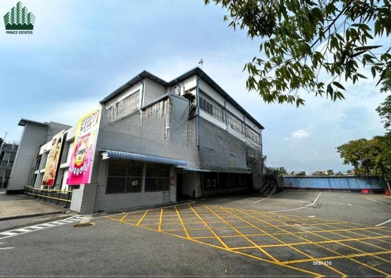 Large Corporate Office for Rent | Fully Furnished & Equipped | 800+ People Capacity | 126,000 Sq.ft | Colombo 10