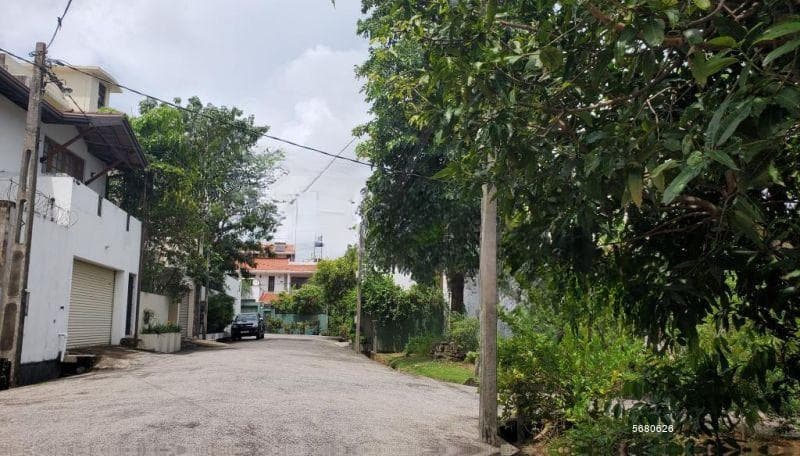 Excellent Block Of 8.5 Perches Gated Community - 4.6 Mn. a Perch