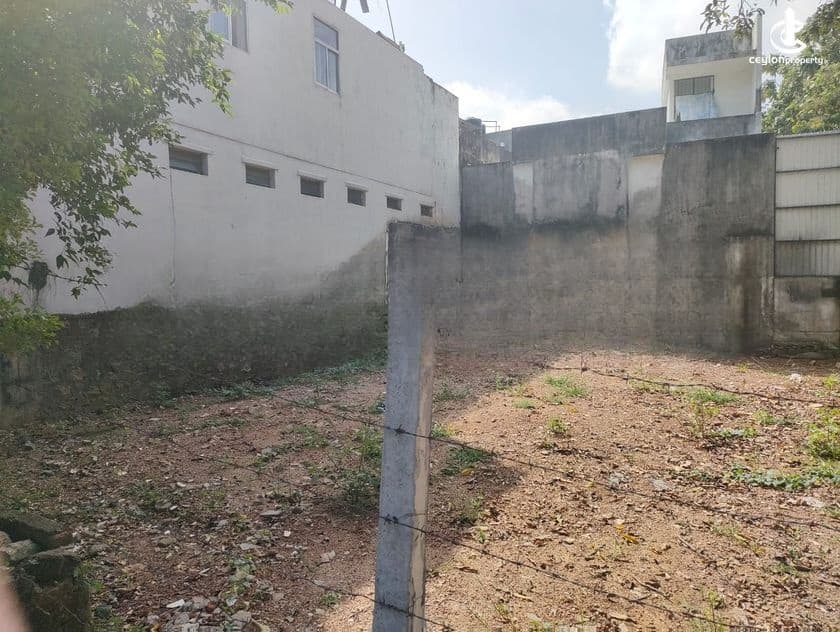 Prime Land for Sale – Kalubowila Hospital Road (7 Perches)