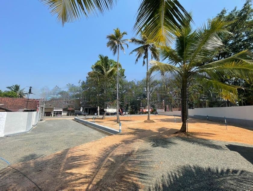 Main Road Facing Lands kurunegala