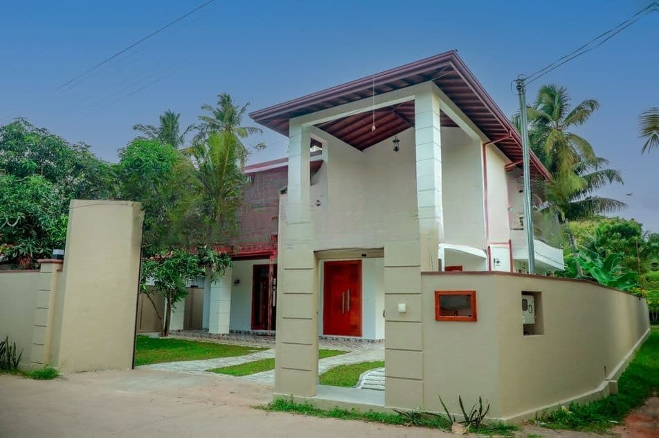 Luxury House for Sale in Ja-Ela