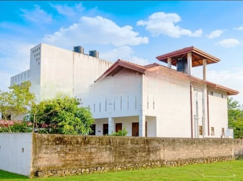 Luxury House With Paddy Field View - Yakkala Gampaha