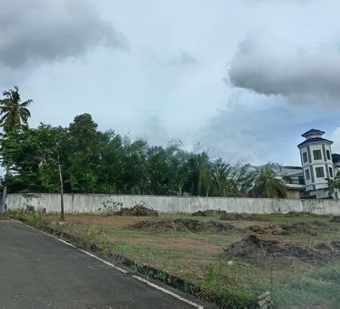Nawala : 18.8 Perches Commercial Land for Sale