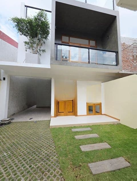7 P with Luxury House Sale Battaramulla