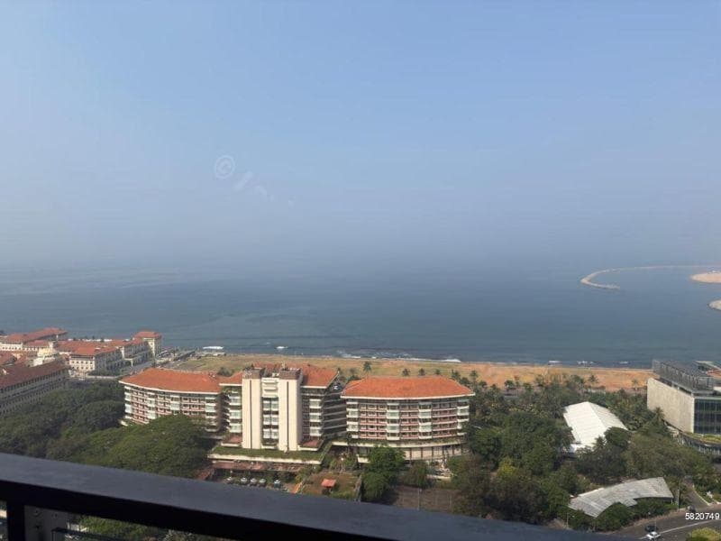 Cinnamon suits on Life,, Two bed rooms, on a high floor ,With a Panoramic view of the Indian ocean