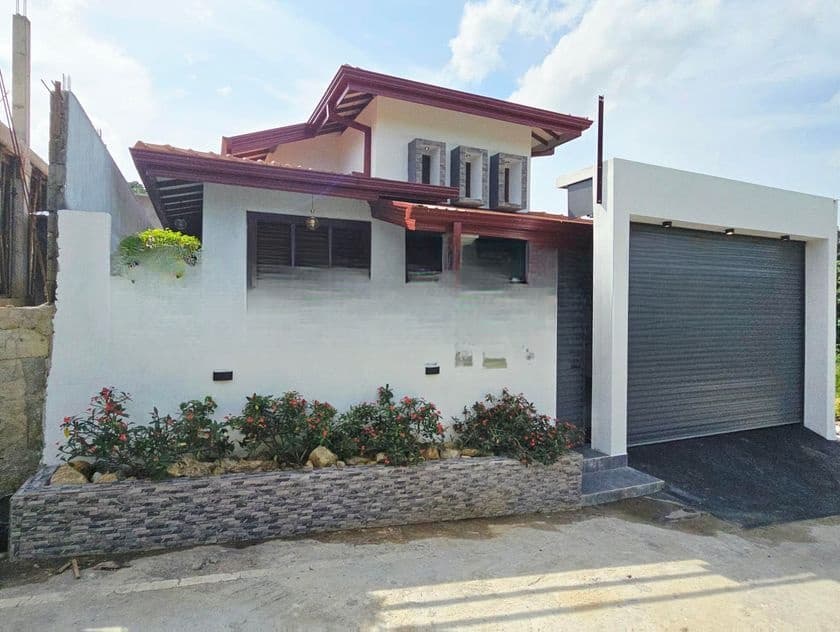 Newly Built Single Storey House for Sale in Kahathuduwa