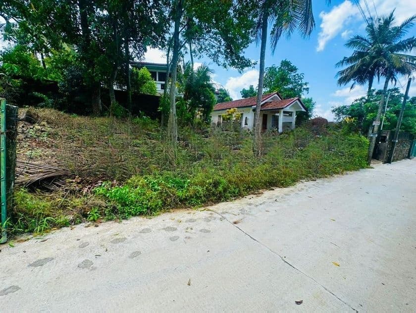( YS-1014 ) Valuable Residential Bare Land Sale in Kottawa Makumbura